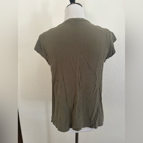 Olive v neck blouse by Buffalo David Bitton M - Picture 7 of 9
